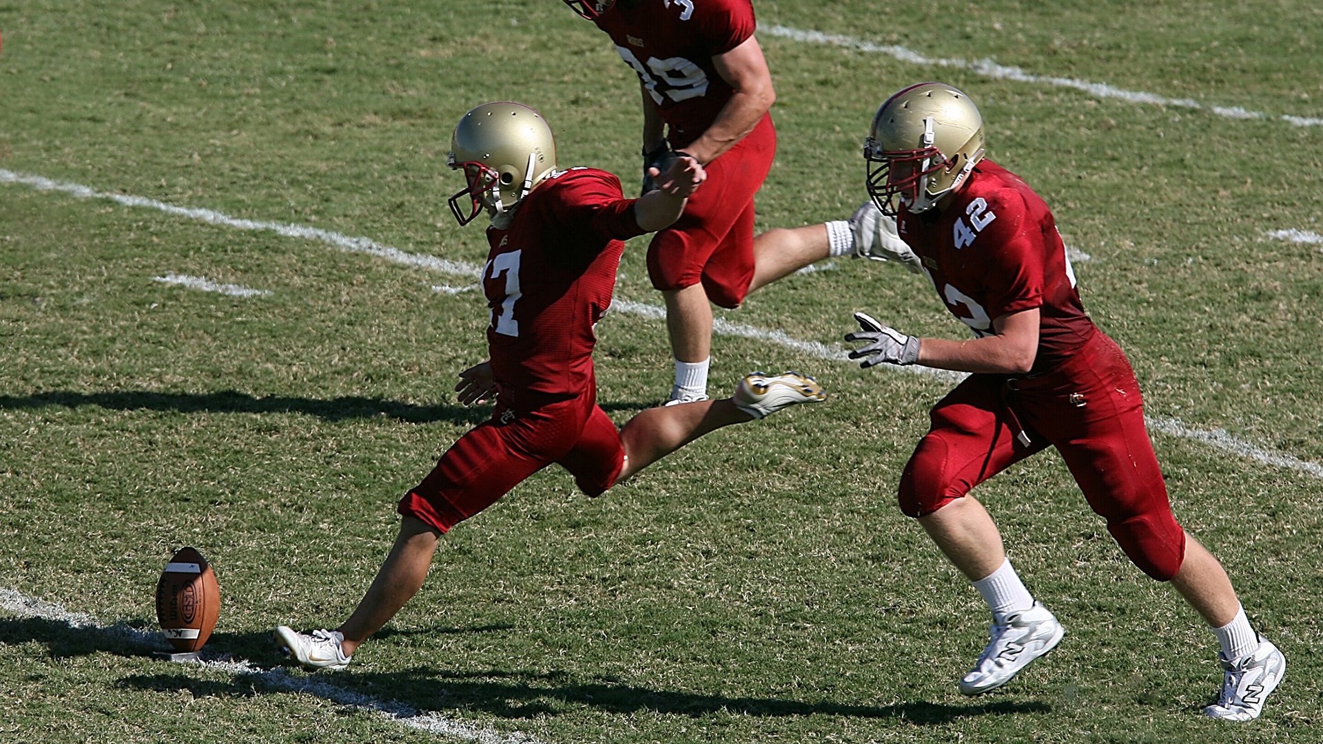 【冠军故事】夺冠球队背后的荣耀与努力，夺得总冠军的球队